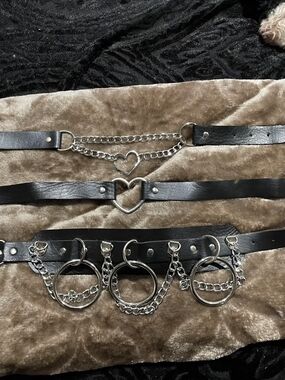 Black Heart Accent and Ring Chain Neck Belts - Set of 3
